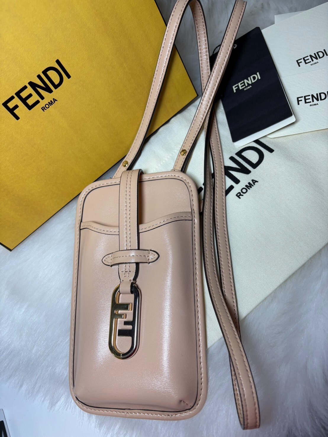 FENDI O'Lock Smartphone Pouch in Pink Beige 7AS131 W.Phone Pouch