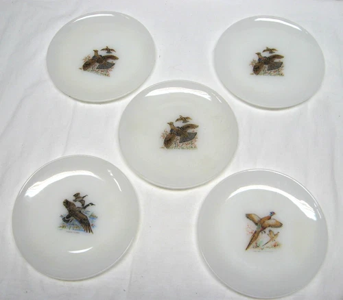 5 VINTAGE ANCHOR HOCKING FIRE KING MILK GLASS GAME BIRDS 6" BREAD PLATES