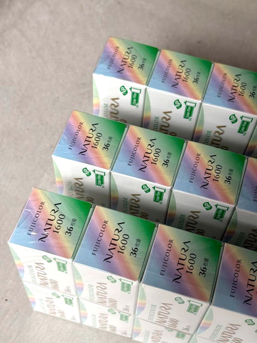 Película 30 rollos Fuji FUJICOLOR NATURA 1600 36exp caducada 2018-19 de Japón - Imagen 5 de 5