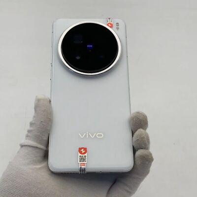 スマートフォン本体 Vivo x200 Pro 12GB/256GB white vivo X200 Pro 6.78