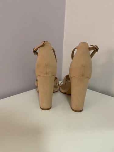 Billini Beige block heel size 39/8 - Picture 3 of 4