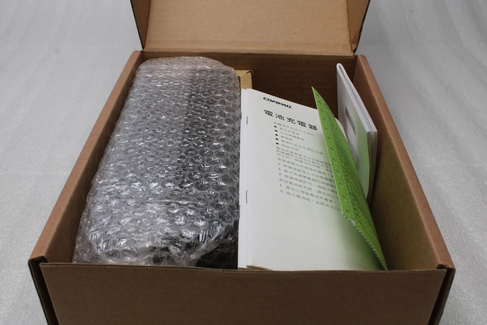 Open Box COMPAQ 135555-001 EXTERNAL BATTERY CHARGER e500/700 m700 800 AC Supply - Image 2 of 4