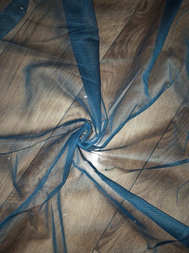 1 mtr soft teal diamante,tutu,decoratiom,bridal tulle net fabric..45” wide - Picture 3 of 6