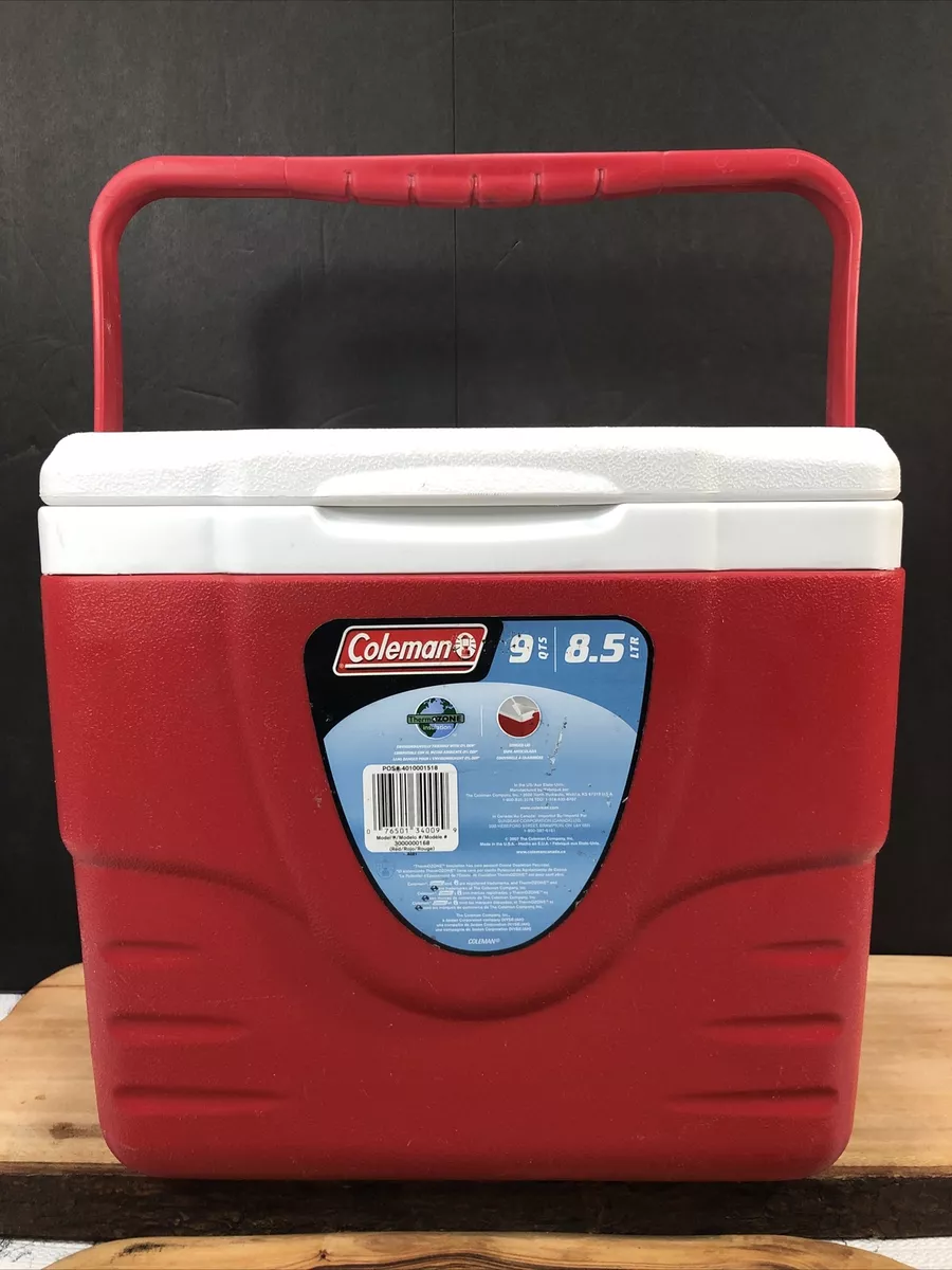 Vintage Coleman Cooler Portable Excursion 9 Quart 8.5 Liters Red / White