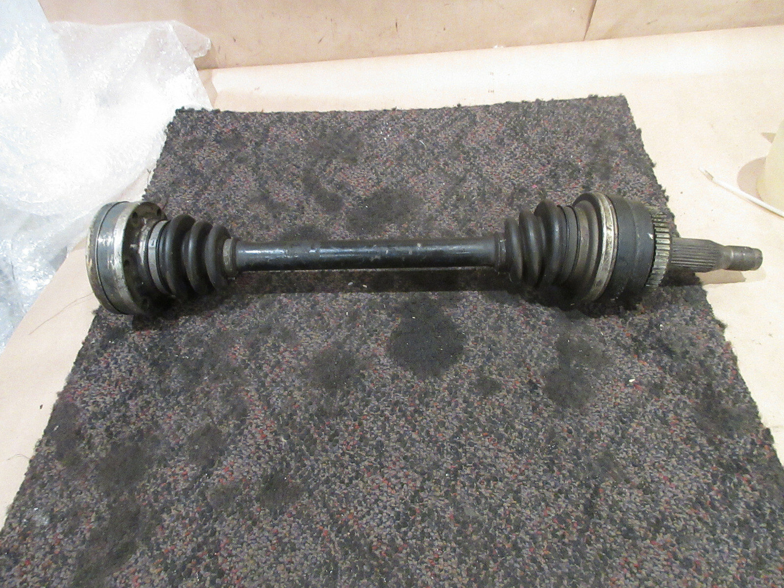 Ferrari 456   Axle Shaft / Drive Shaft P/N 162464