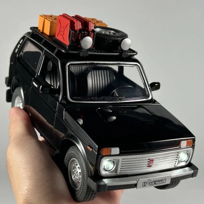1:24 Russian LADA NIVA WILD Off Road Diecast Model Car Toys