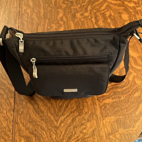 Baggallini Black Med Pocket Town Crossbody Bag 10x8x3 Zip Snap Pockets Adj Strap - Picture 8 of 15