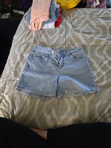 Royalty Shorts Womens 8 Blue Light Wash Cut Off High Rise Casual C1 - 第 1/5 張圖片