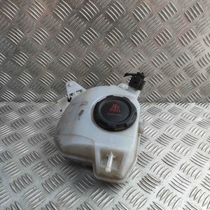 VW Polo AW1, BZ1, AE1 Kühlmittelausdehnung Tank 2q0121407d 2.0 Benzin 31954437