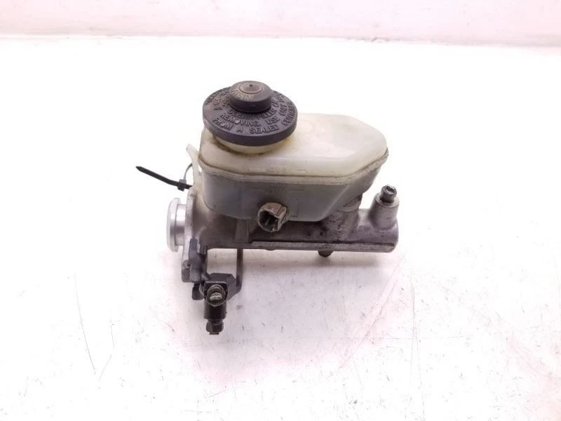 95-00 丰田 CAMRY 2.2L FWD Brake Master CYLINDER ASSEMBLY  — 第 3/4 张图片
