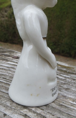 Willow Art Crested China, Devil Looking over Lincoln - Lincoln Crest - Picture 7 of 9