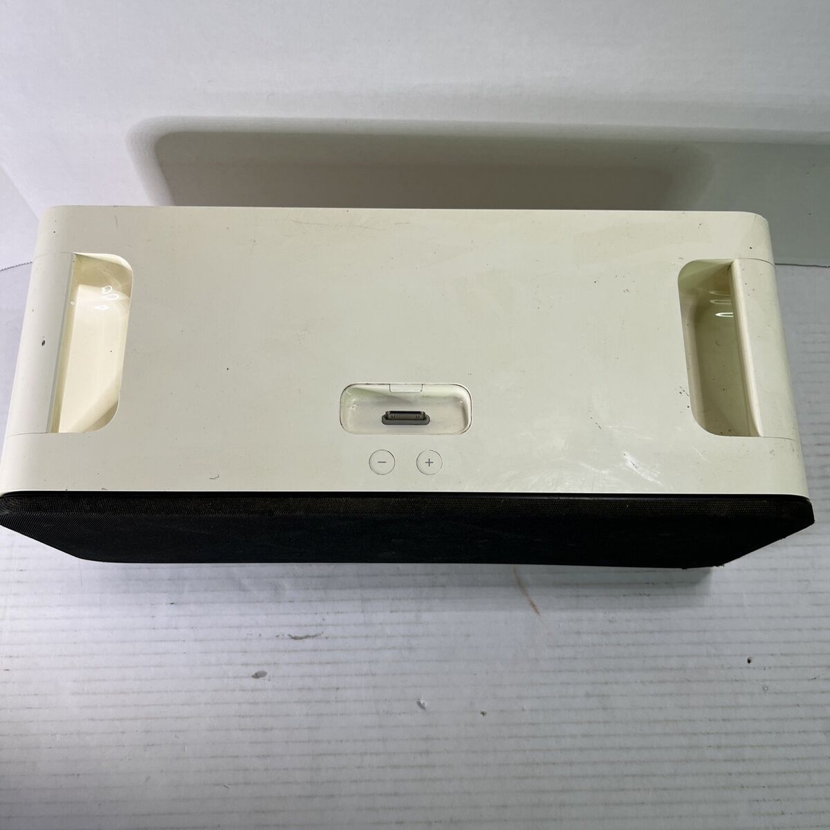 Apple iPod Hi-Fi Dock Speaker A1121 with Power Cable, No Apple iPod Hi-Fi Dock Speaker A1121 with Power Cable, No