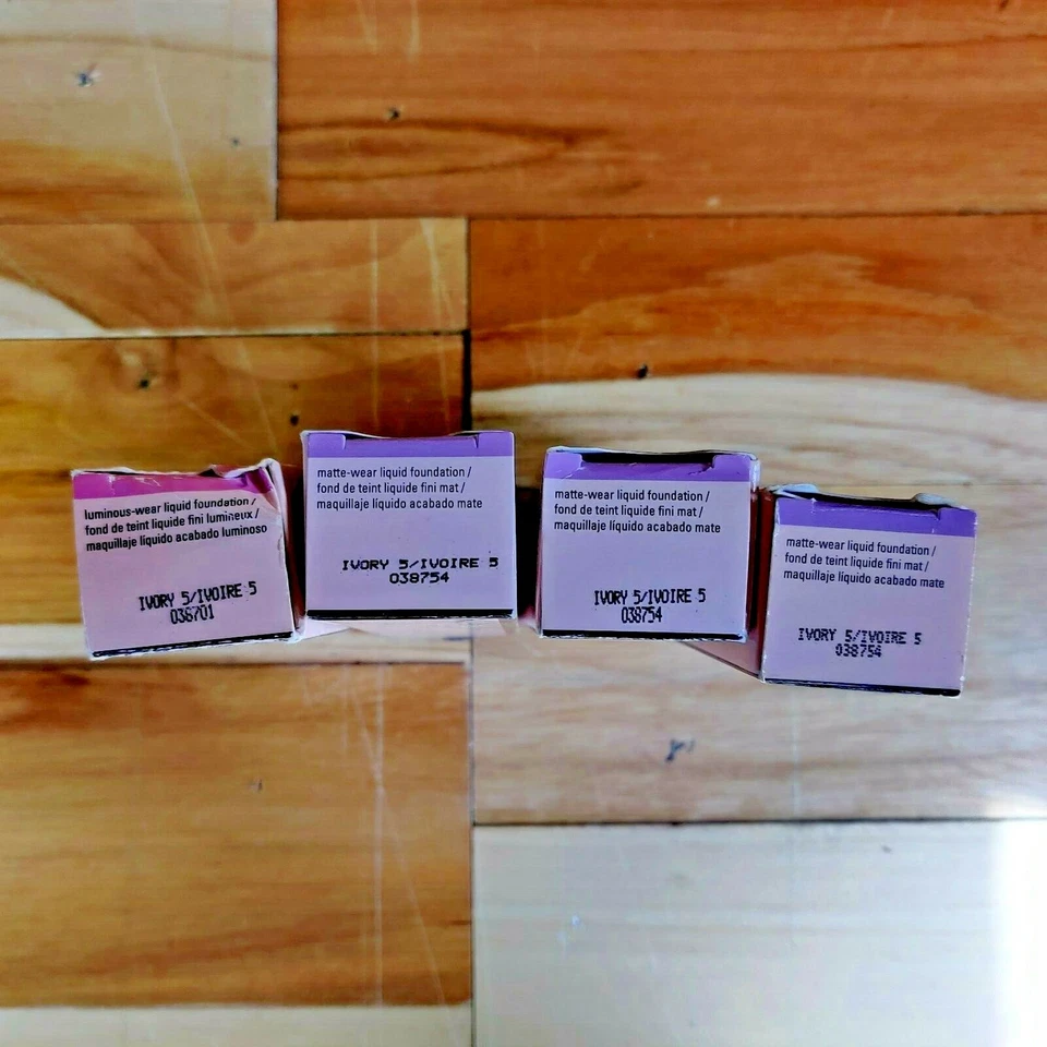 MARY KAY TIMEWISE MATTE & LUMINOUS WEAR LIQUID FOUNDATION CHOOSE YOUR OWN SHADE - Image 3 of 4