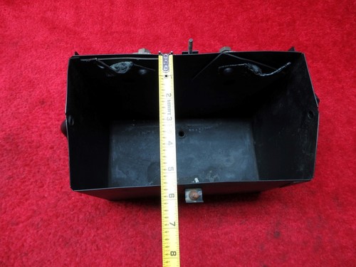 Caja de batería Piper PA-28-161 Cadet con tapa PN 35845-02, 35845-002, 63977-00 - Imagen 13 de 15