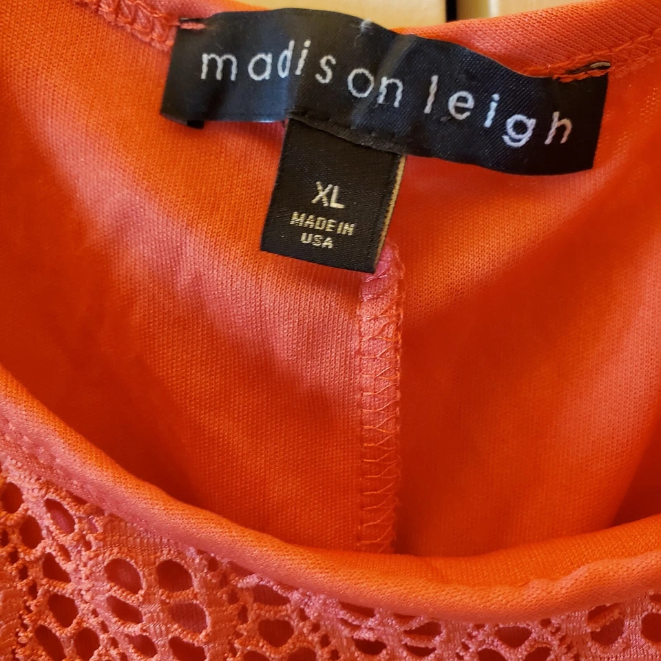 Vestido Madison Leigh Talla XL Sin Mangas Forrado Cuello Redondo Coral Midi Verano  Foto 3 de 4