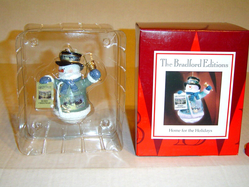 CHRISTMAS ORNAMENT Bradford Kinkade SNOWMAN Home for the Holidays MINT in BOX