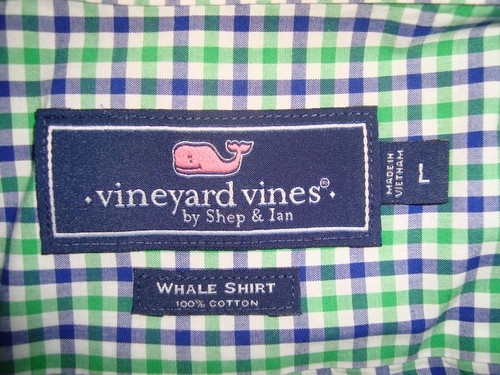 VINEYARD VINES MEN'S LONGSLEEVES BUTTON UP WHALE SHIRT SIZE LARGE HARDLY WORN! - Picture 6 of 10