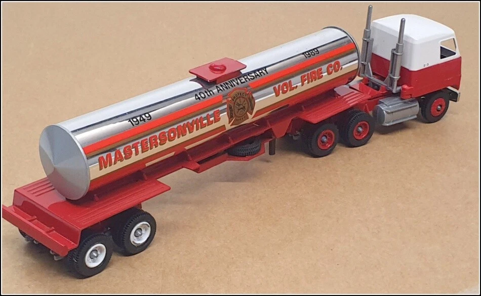 Winross 1/64 Scale WR011 - Mack Truck & Trailer Mastersonville Fire Co. - Image 2 of 4