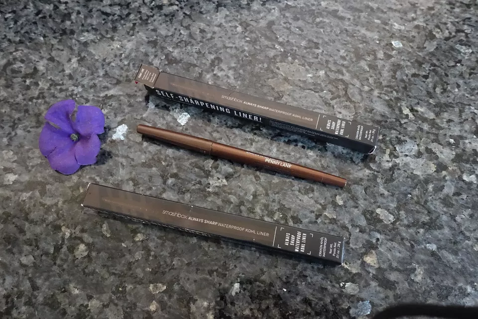 Smashbox always sharp waterproof kohl liner new in box select your shade - Image 2 of 2