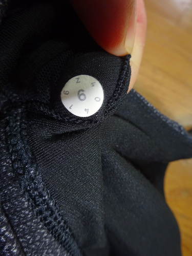 Women's Lululemon Gray Sport Bra Size 6 - Picture 4 of 4