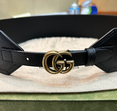 【関税&送料込】Gucci Cintura Gg Marmont In Pelle GG Marmont thin leather belt with shiny buckle in black