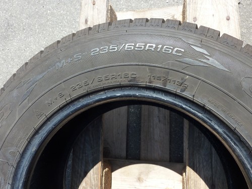 1x neumáticos de invierno Goodyear Cargo Ultra Grip 235 65 R 16 C 115/113R - Imagen 3 de 4