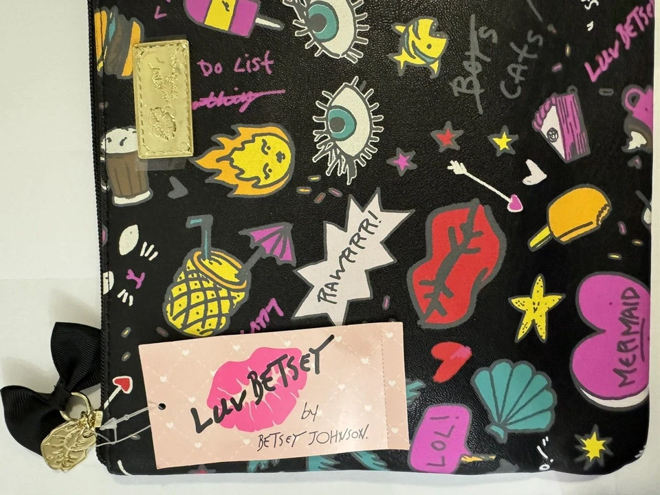 Betsey Johnson Ipad Zippered Case 12" L x 9" H, NWT Multi Luv Betsey Ipad Case - Image 2 of 4