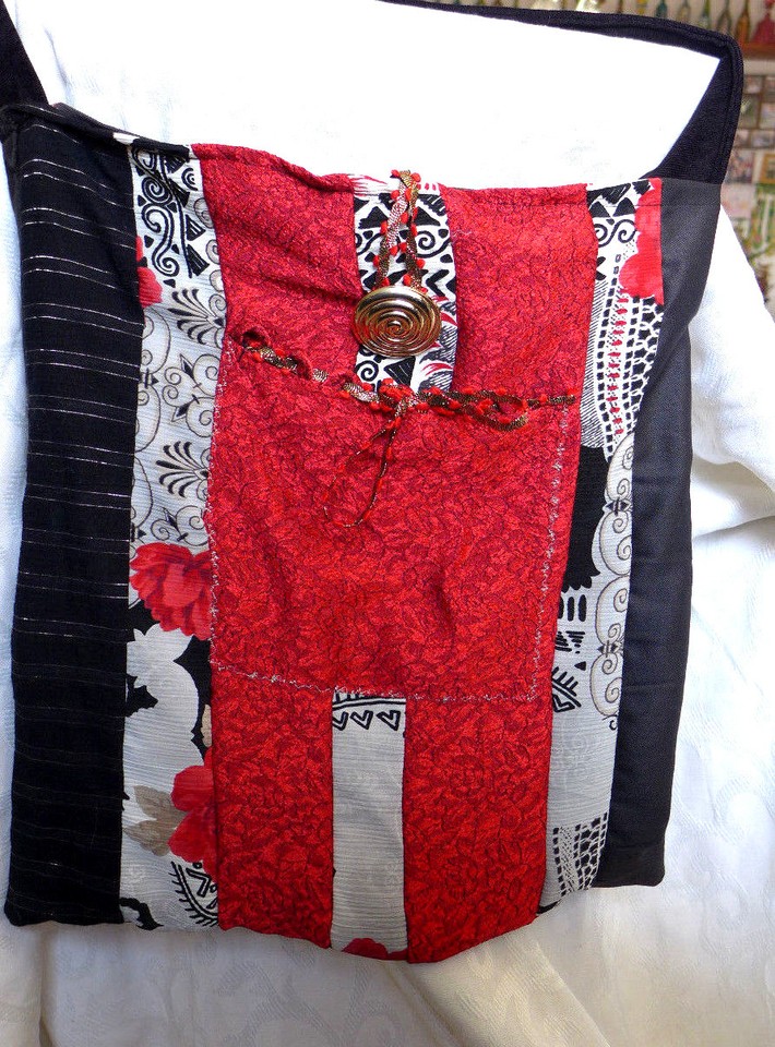 Red - Handmade 4 Pockets Quilted Jewellery Bag 05