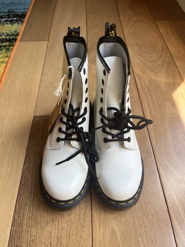 Dr. Martens 1460 Smooth Leather Combat Boots White 11821 Women's Size 7 - Picture 2 of 7