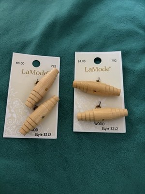 La Mode Wooden Buttons, Toggle Style #3212 Coat/Jacket Set Of 4