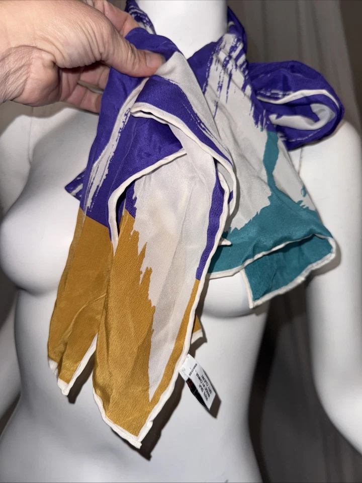 Vera Bufanda Oblonga Púrpura Verde Amarillo Mod De Colección Años 60 Japón 100% Seda Enrollada a Mano Foto 2 de 4