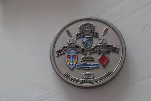 Para Company Ranger DMZ Vietnam Airborne Ranger Challenge Coin - Picture 2 of 3
