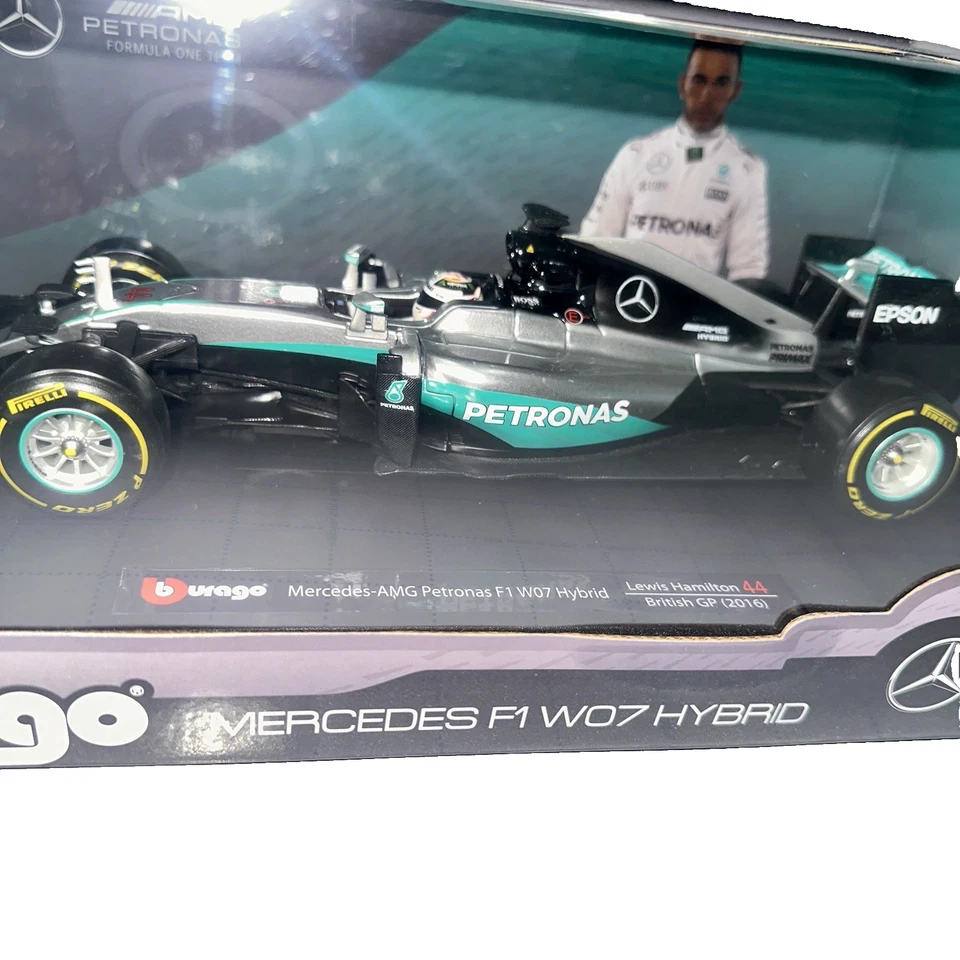 Bburago Mercedes-AMG Petronas F1 W07 híbrido Lewis Hamilton #44 GP de Gran Bretaña 2016 Foto 4 de 4