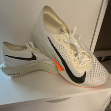 Nike ZoomX Vaporfly Next% 3 Men s Low Top Lac...