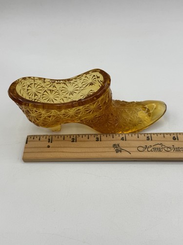 L.E. Smith Slipper Daisy Button Amber Glass Shoe - Picture 6 of 10