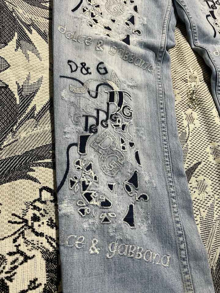 Pantalones de mezclilla para mujer con logotipo grande azul envejecido talla 32 Italia vintage Y2K Foto 2 de 4