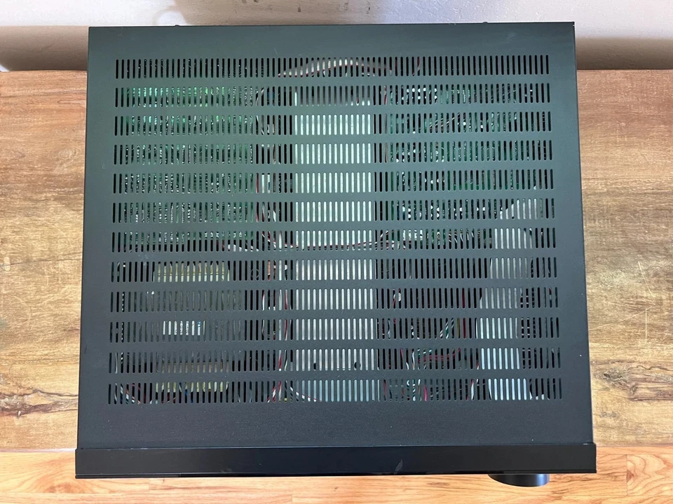 Harman Kardon AVR-325 Theatre 7.1 Channel Was $899.00 New. Bundle W/ New Remote - Image 2 of 4