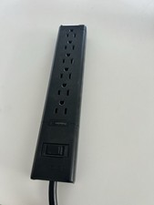 Insignia- 6-Outlet 1,080 Joules Surge Protector - Black
