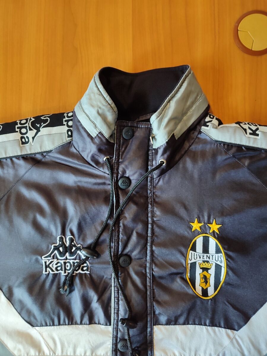 Juventus 1995 1996 1997 Size L Kappa football soccer jacket Juventus 1995 1996 1997 Size L Kappa football soccer jacket