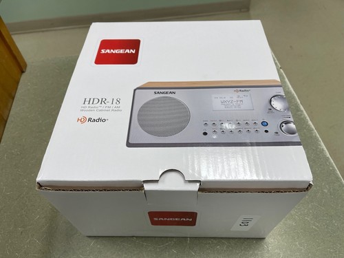 Sangean HDR-18 HD Radio/FM-Stereo/AM Alarm Wood Cabinet Table Top Radio Works! - Picture 14 of 15