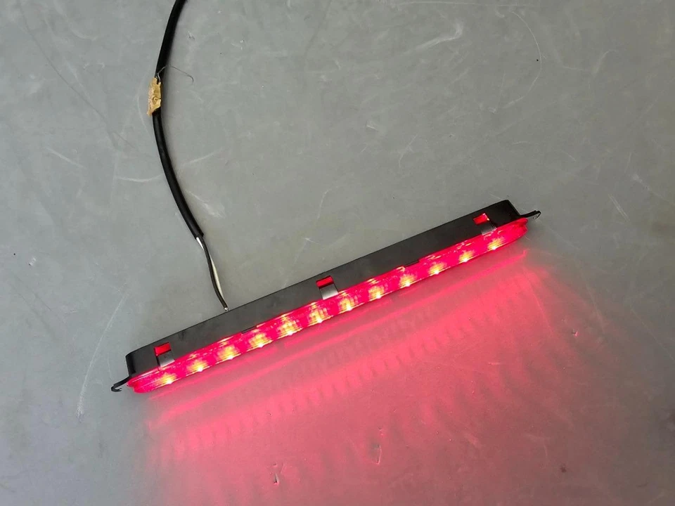 OEM 2010-2013 BUICK LACROSSE MALETERO TRASERO BANDEJA TERCERA LUZ DE FRENO LED 286-30026 Foto 4 de 4