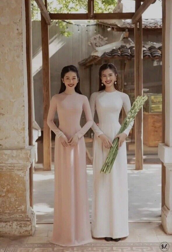 White & Light Orange Ao Dai Vietnamese Chiffon Double Layer White & Light Orange Ao Dai Vietnamese Chiffon Double Layer