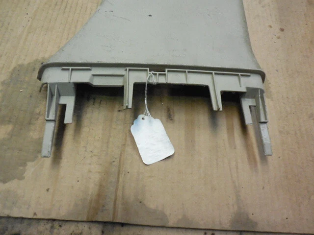 Крышка правая внутренняя нижняя стойка для Audi A6 2004 - 2004 годов выпуска - Изображение 2 из 4