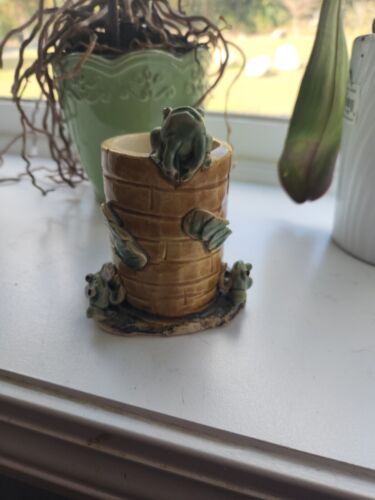 Vintage Frog Succulent Planter Majolica - Picture 1 of 8