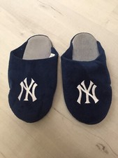 Boys XL Slippers By Forever Collectibles