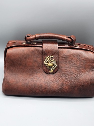 Hopeless Romantic Ladies Brown Leather Drs Bag/Satchel - Picture 2 of 9