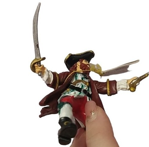 Papo Pirate Captain Barbarossa Figure 39428 *some paint wear - Picture 5 of 5