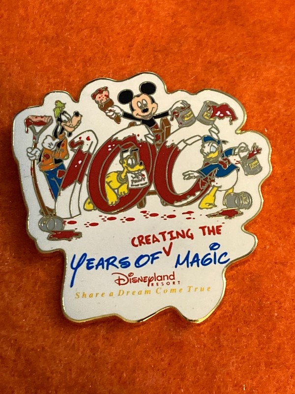 9275    DLR - Cast Member - Years of Creating The Magic