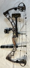 Used Elite Energy 32 70# RH Compound Bow 29” With Accessories