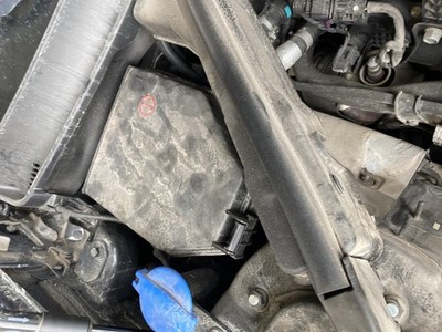 Used Fuse Box Engine fits: 2018 Kia Stinger  Grade A